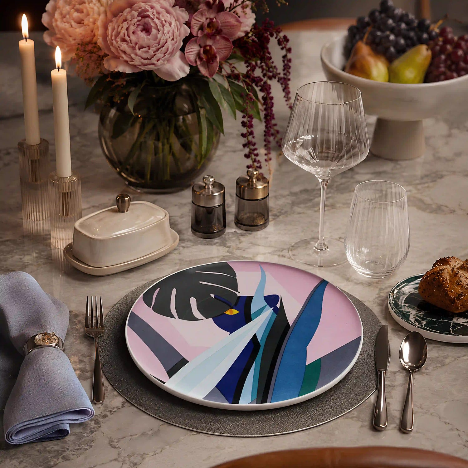 ARTISAN SPY PLATE