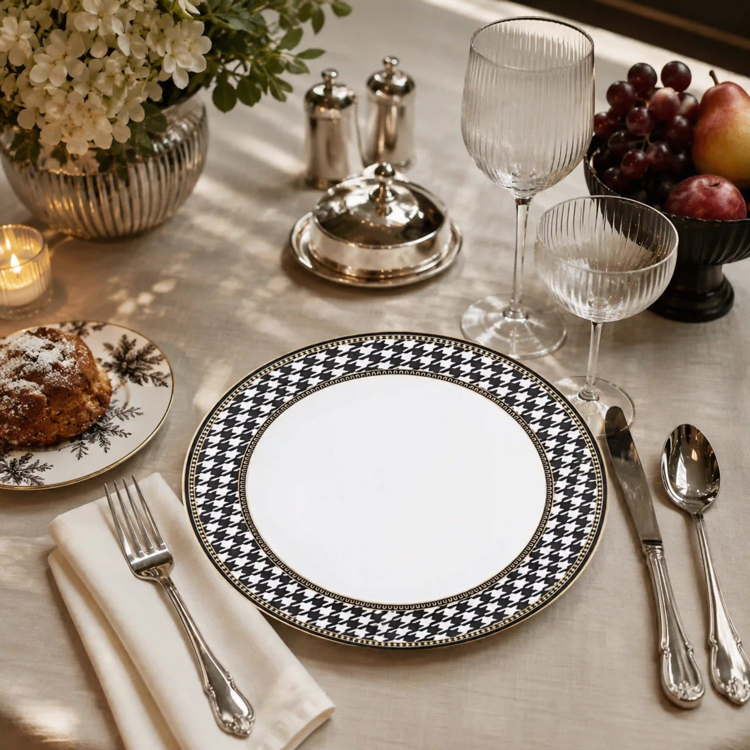 CLAIRE WINDSOR PLATE