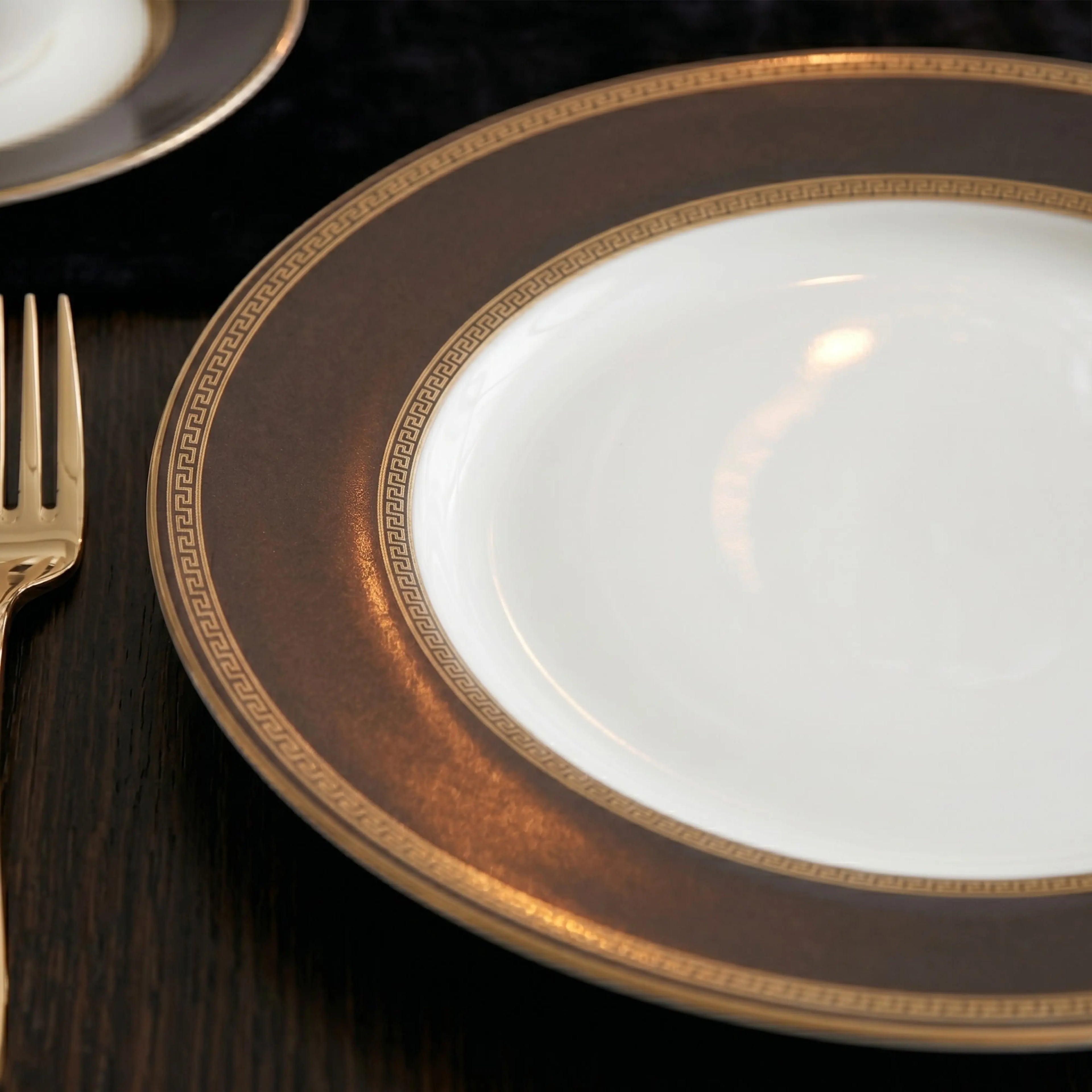 CLAIRE MAISON PLATE