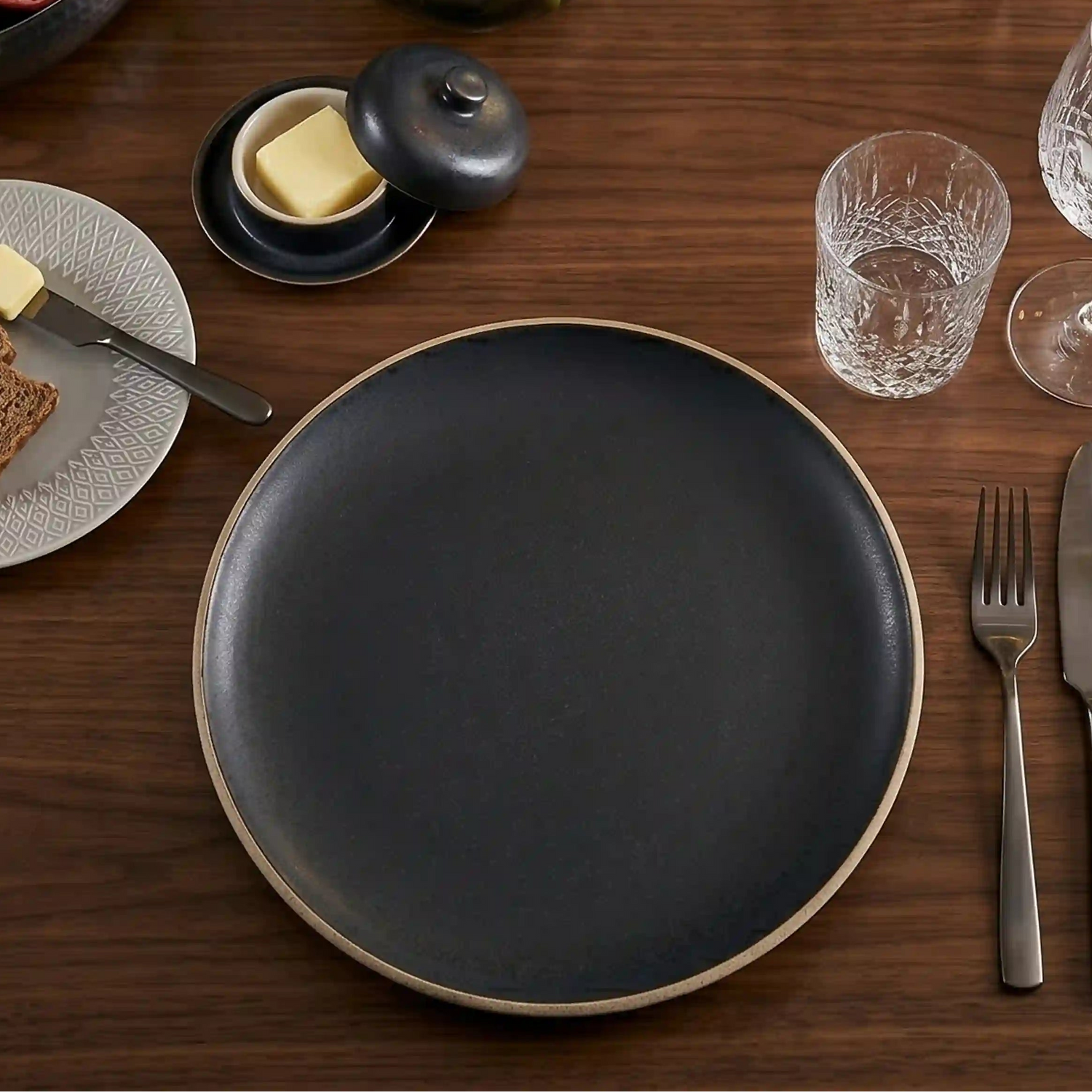 RIGOROUS BLACK PLATE
