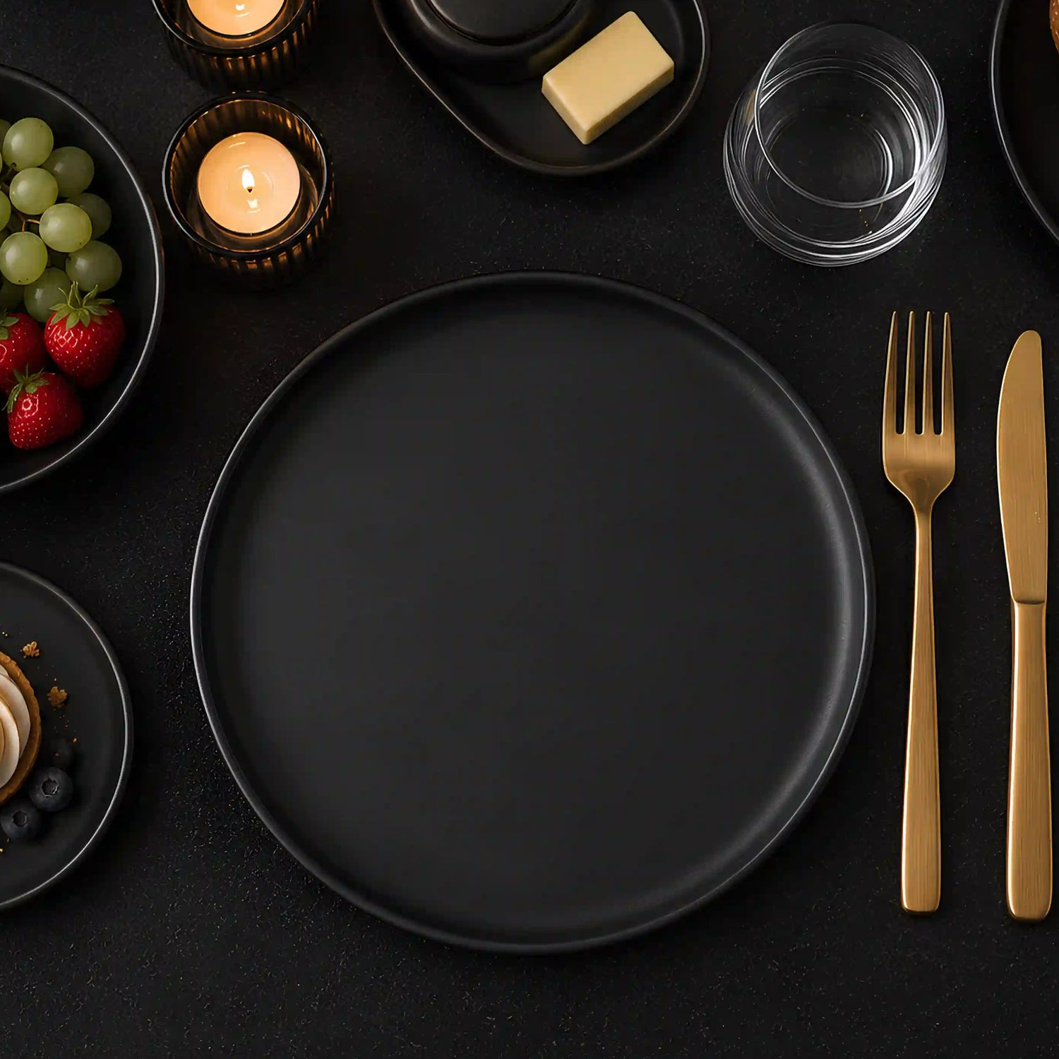 PLAIN NOIR PLATE
