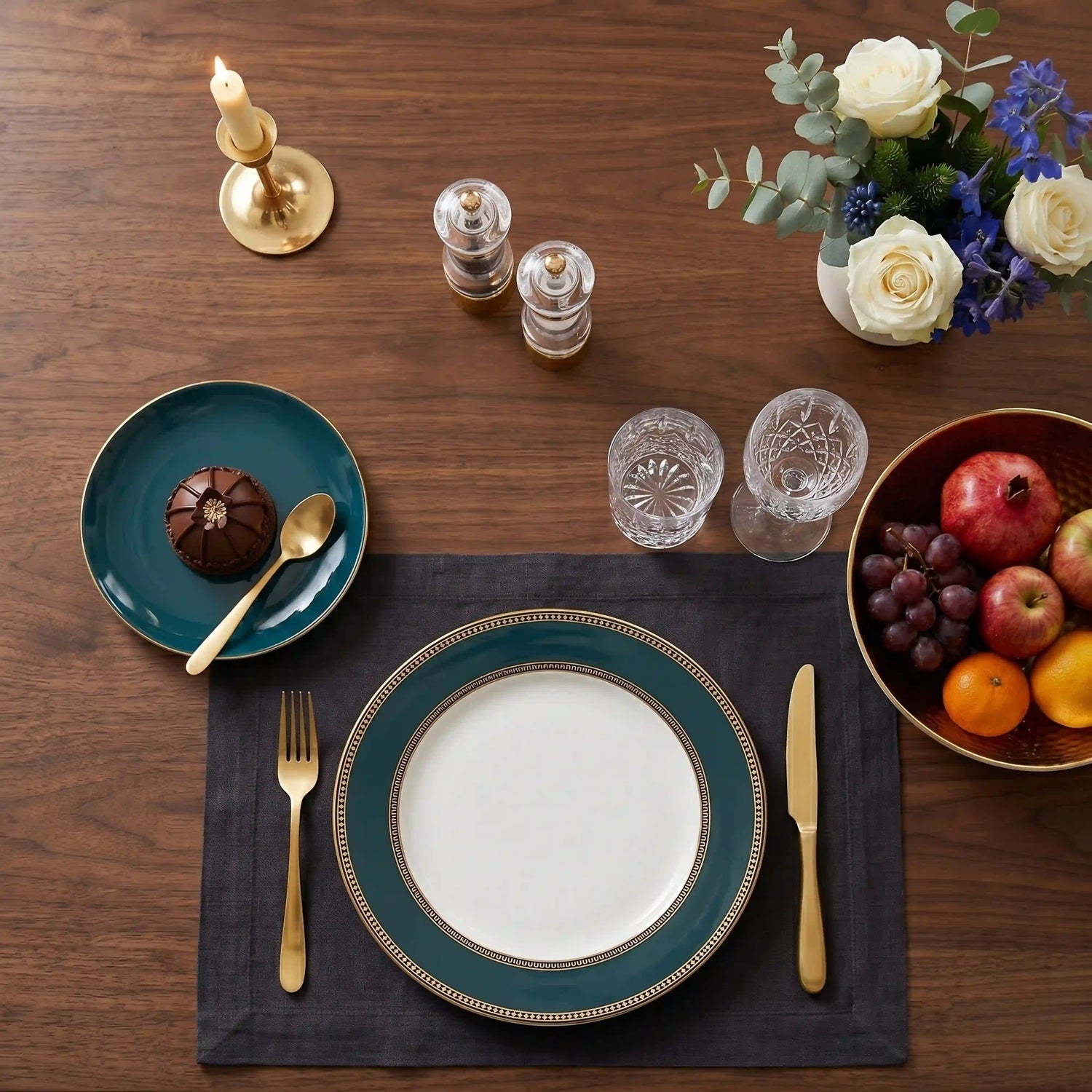 CLAIRE MONACO PLATE