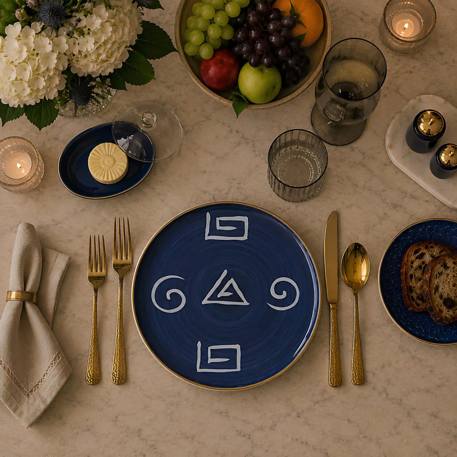 EMILIA AZURE PLATE