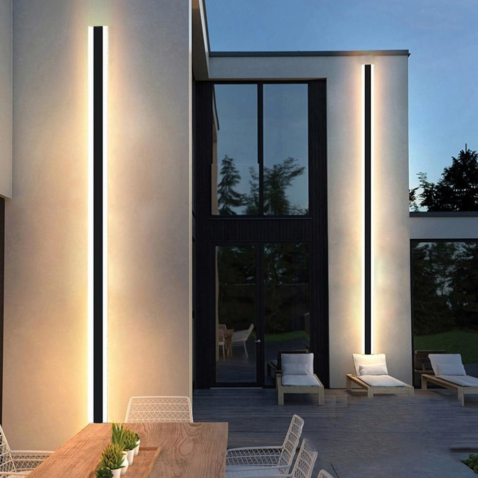 AURALUX WALL LIGHT