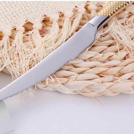 WREN CUTLERY SET