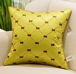 ROYALE CUSHION