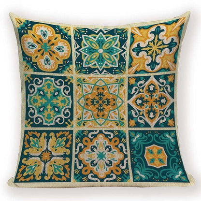 BOHO RETRO CUSHION