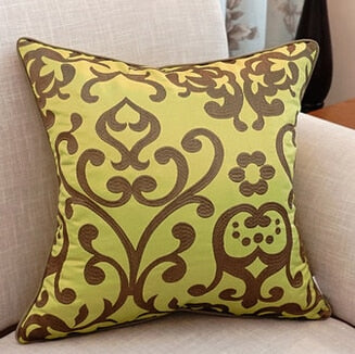 ROYALE CUSHION