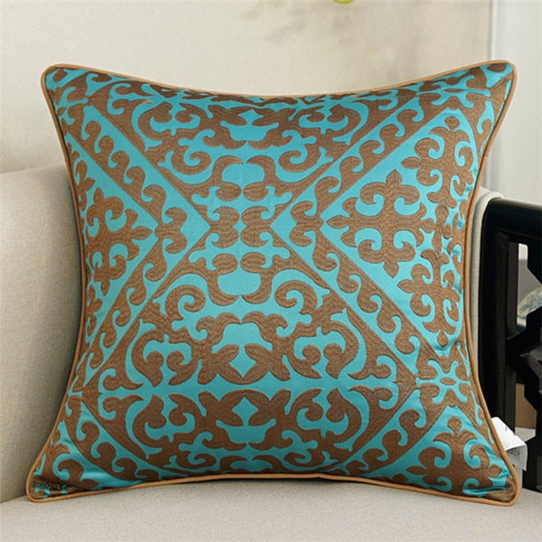 ROYALE CUSHION
